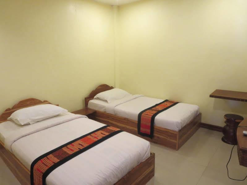 Pakse Mekong Hotel Exterior photo